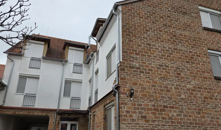 EMAN Apartmanh�z S�rv�r S�rv�r