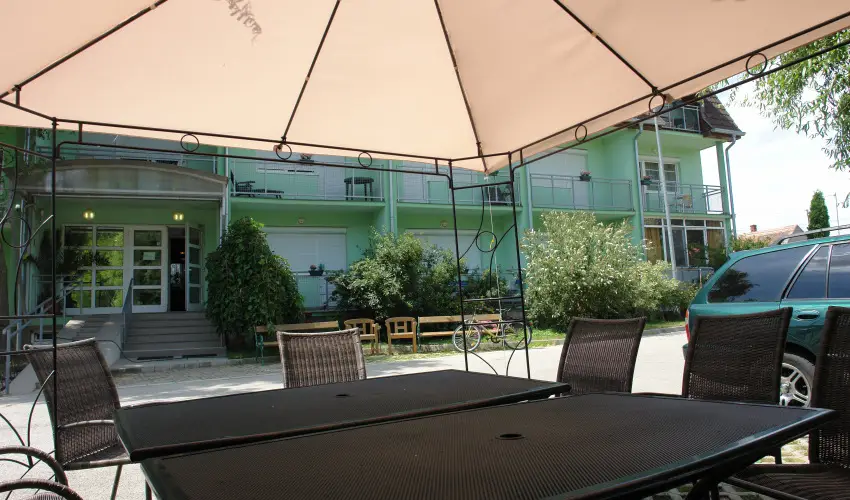 HoldLux Apartmanok Sárvár