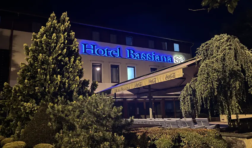 Hotel Bassiana Srvr