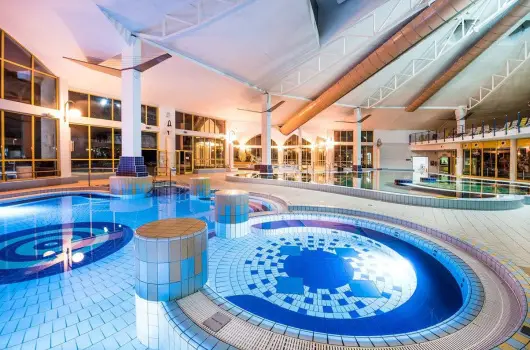 Park Inn by Radisson S�rv�r Resort & Spa, S�rv�r, B�k, B�kf�rd� - 21 km
