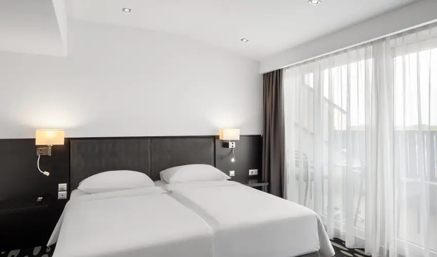 Park Inn by Radisson S�rv�r Resort & Spa S�rv�r