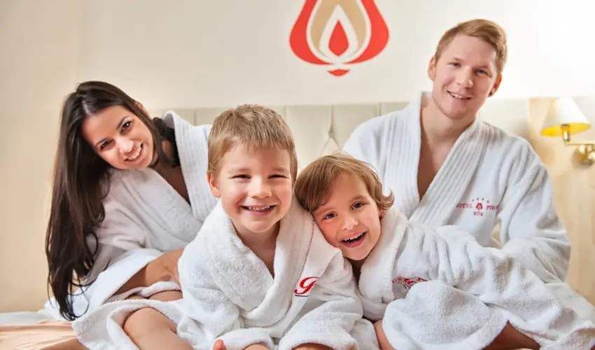 Hotel Piroska Bk, Bkfrd