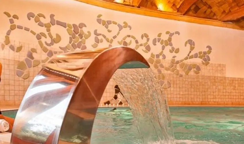 Hotel Piroska Bk, Bkfrd