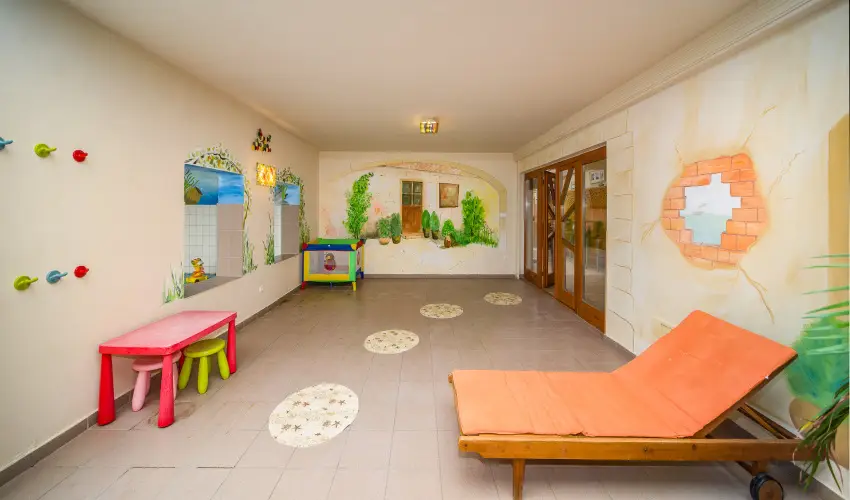 Hotel Piroska Bk, Bkfrd