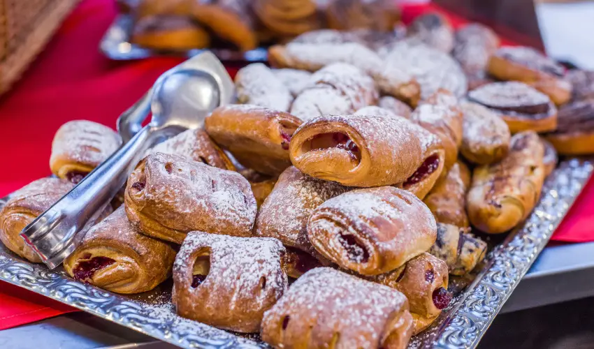 Hotel Piroska Bk, Bkfrd