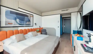 Hunguest Bk Bk, Bkfrd