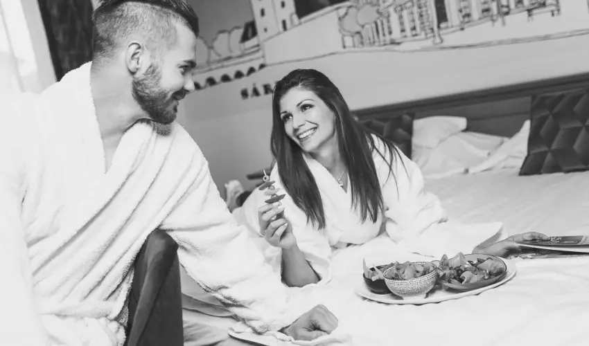 Hotel Vikt�ria S�rv�r