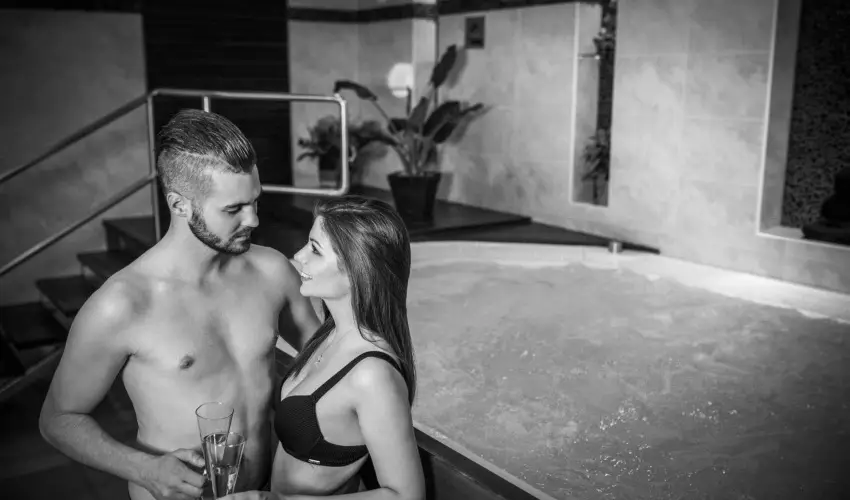 Hotel Vikt�ria S�rv�r