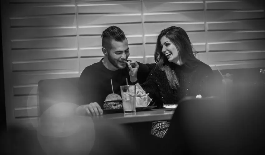 Hotel Vikt�ria S�rv�r