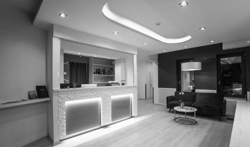 Hotel Vikt�ria S�rv�r