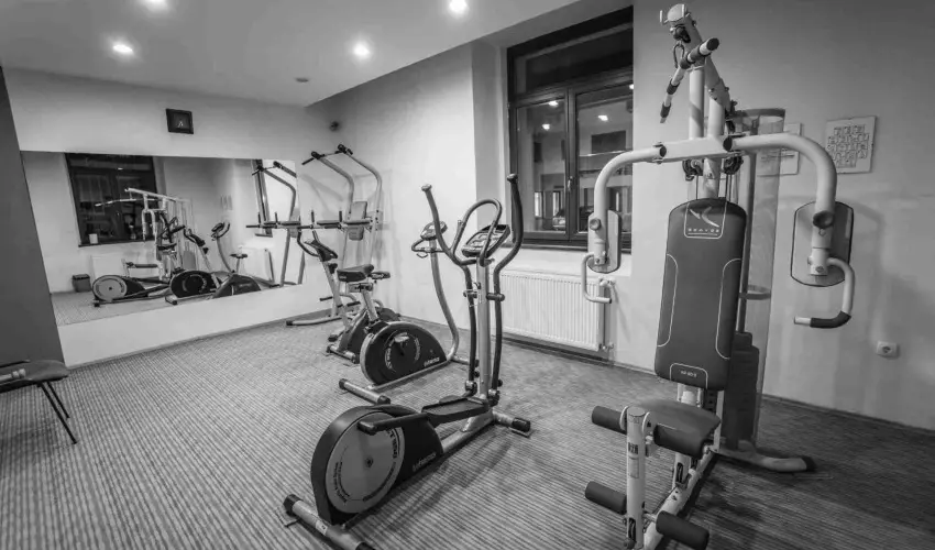 Hotel Vikt�ria S�rv�r