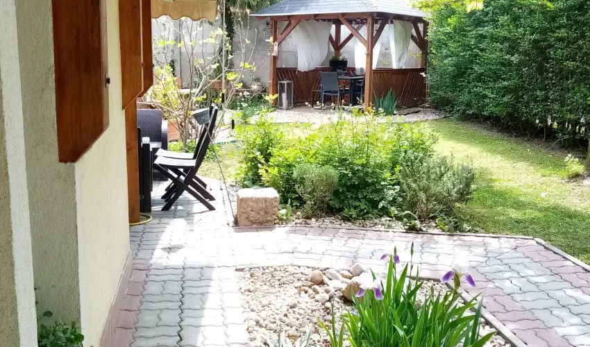 K�szeghegyalja Vend�gh�z Horv�tzsid�ny