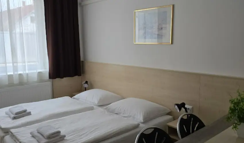 Lencs�s Apartmanh�z Apartmanok Sopron