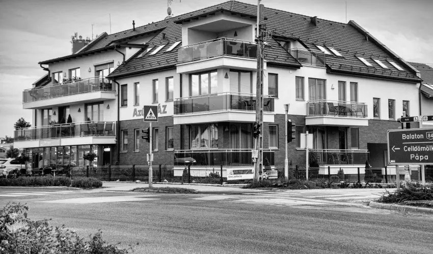 N�meth Apartmanok S�rv�r