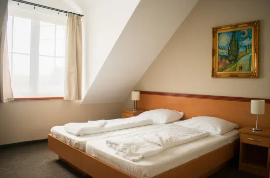 P4W Hotel Residence Szombathely, Szombathely, Bk, Bkfrd - 18 km