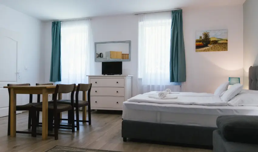 Tó-Part Panzió & Rendezvényközpont Kőszeg