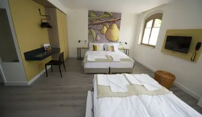 Vadkert Major S�rv�r