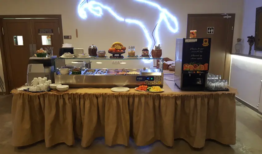 Vadkert Major S�rv�r